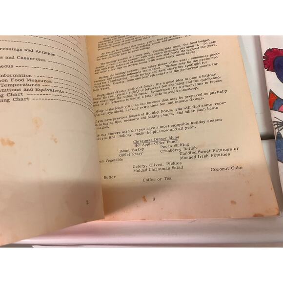 Assorted Vintage Holiday Christmas Cookbooks, Magazines, Fall, Holiday, Sweets - Picture 3 of 8